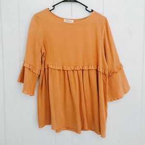 yellow blouse!